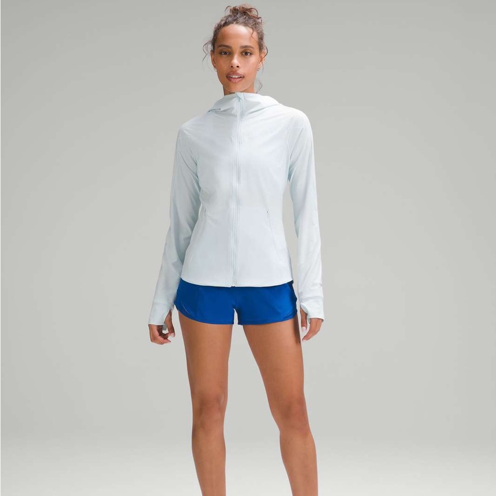 Lululemon BNWT Powder Blue Mist Over Windbreaker Size 4
